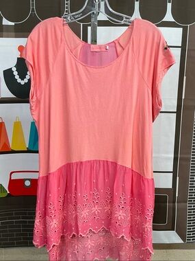 4 Love And LiberTy Two-Tone Pink Eyelet Hem Tunic Top size Large #2280